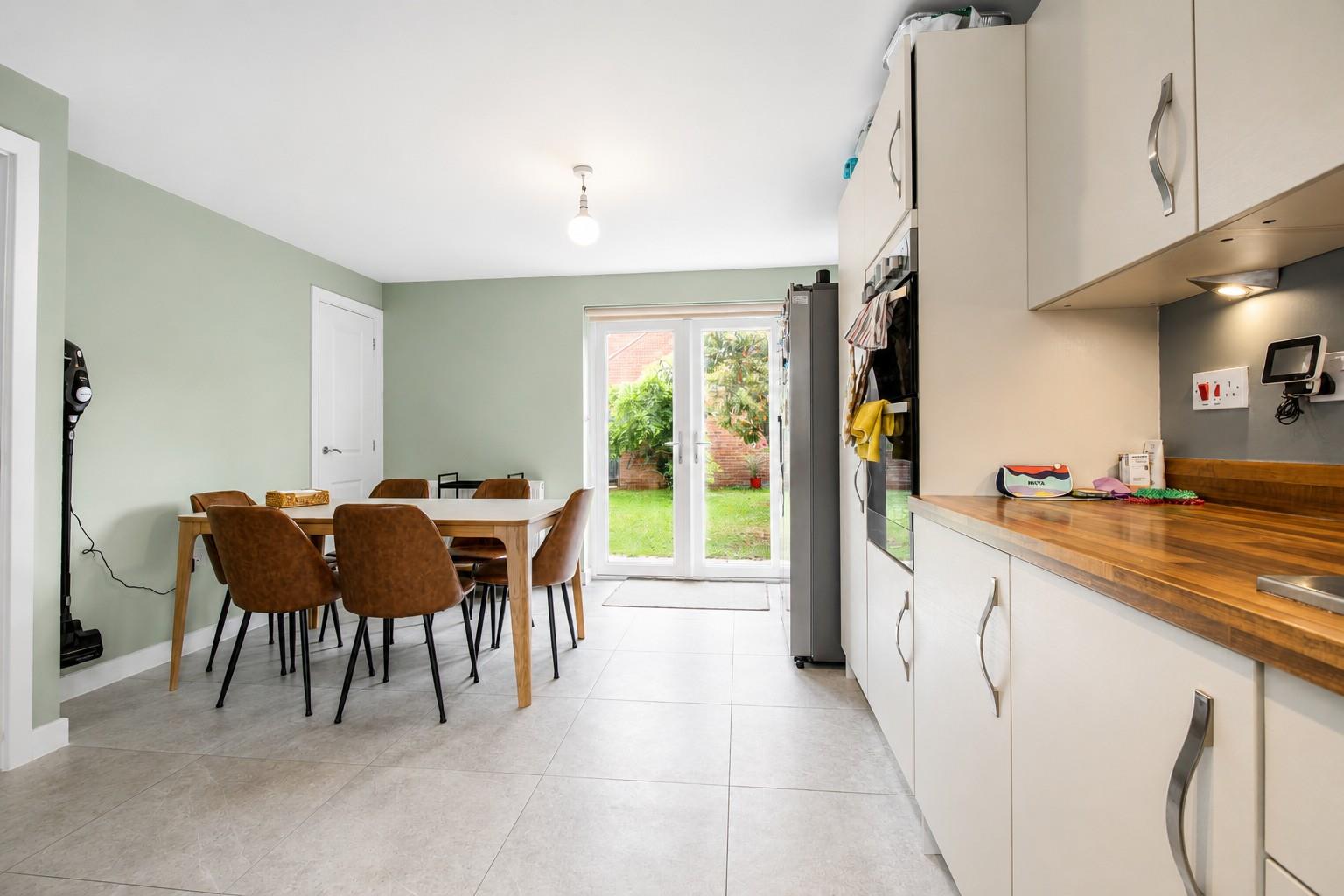 Greenkeepers Road, Great Denham, Bedford